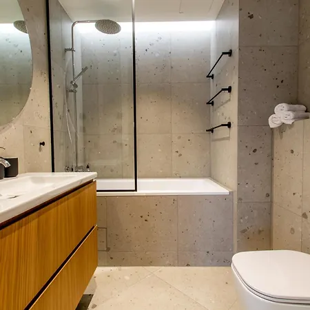 Tobiase Residences - Luxury Apartment *