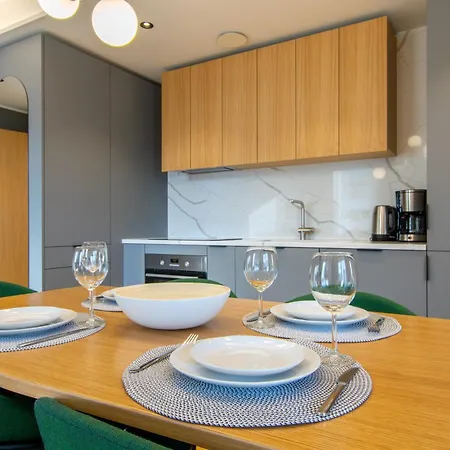 Tobiase Residences - Luxury * Reval