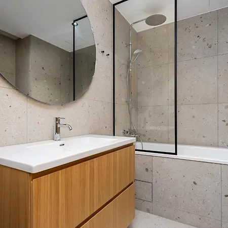 Tobiase Residences - Luxury Apartment *